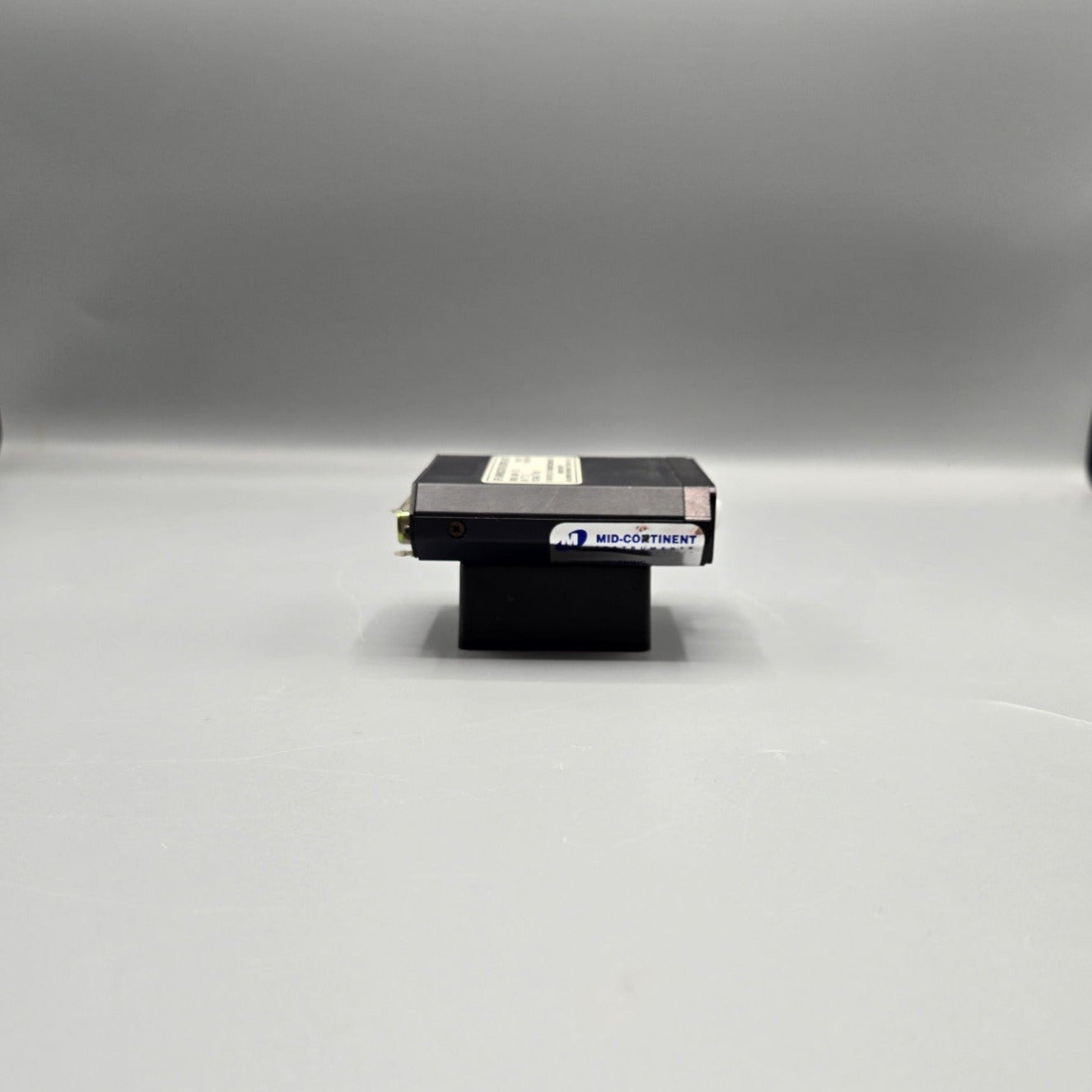 Mid Continent Switching Annunciation Panel - Part Number: MD41-228