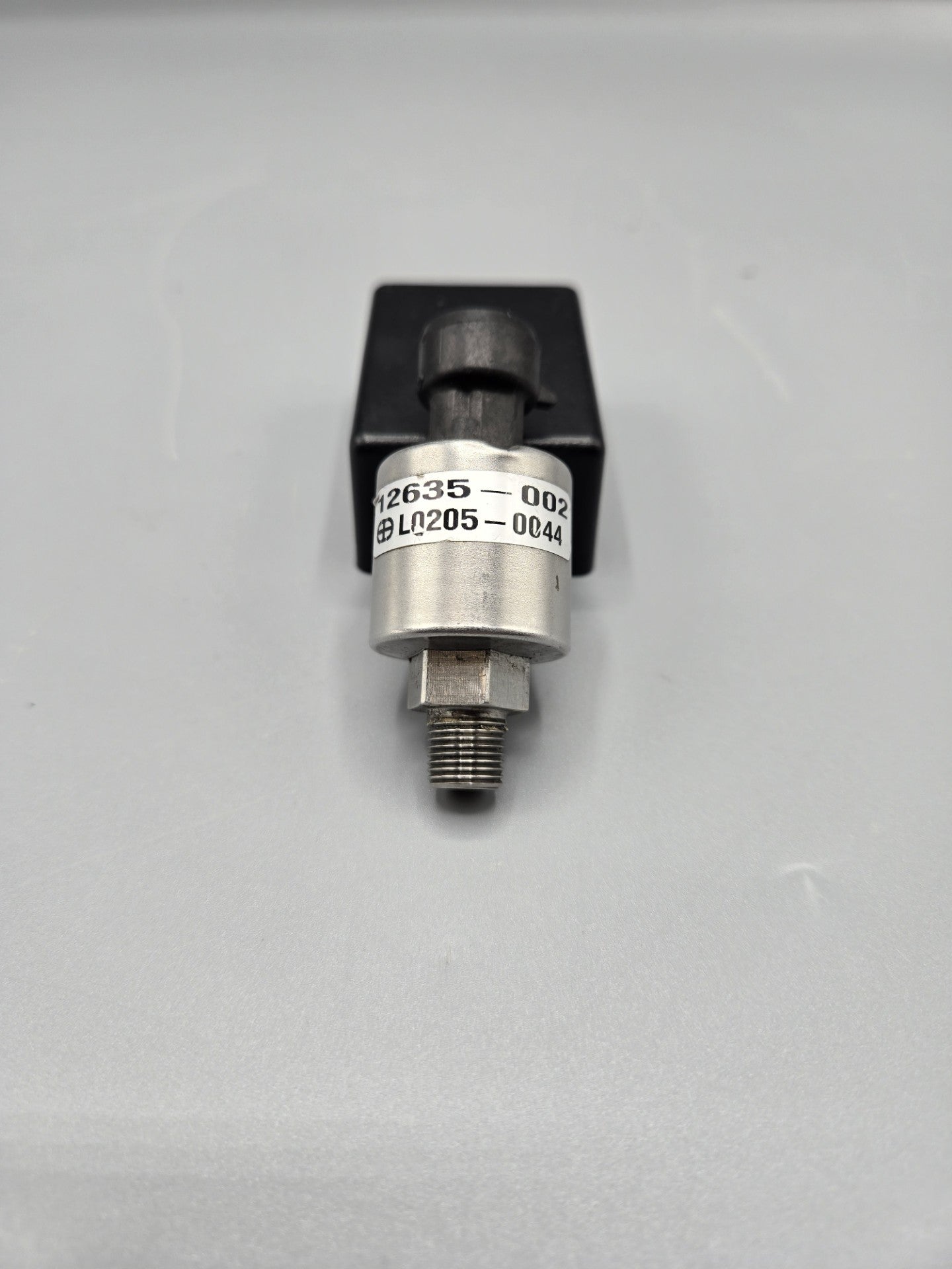 Cirrus SR22 Oil Pressure Transducer - Part Number: 12635-002