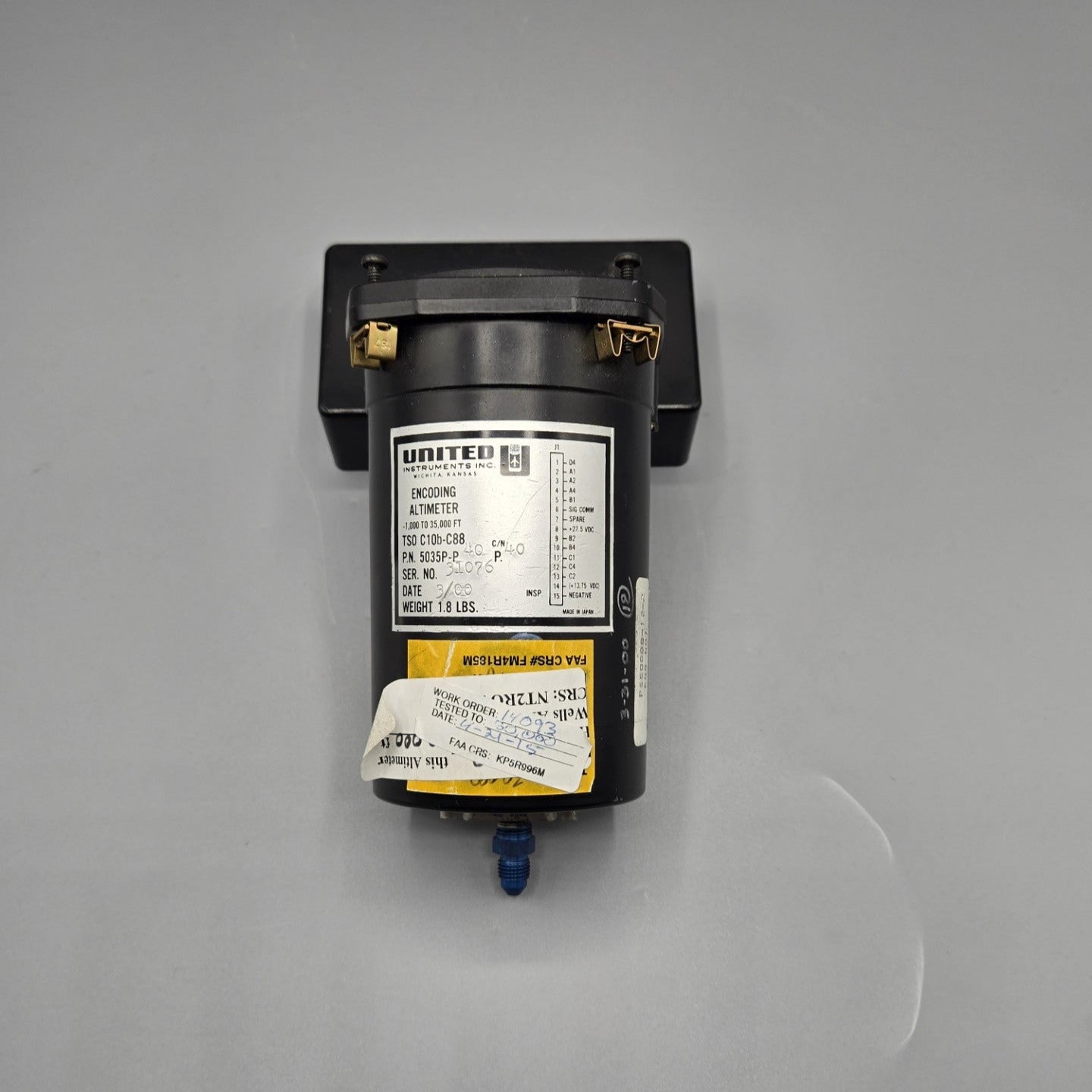 United Instruments Encoding Altimeter - PN: 5035P-P40