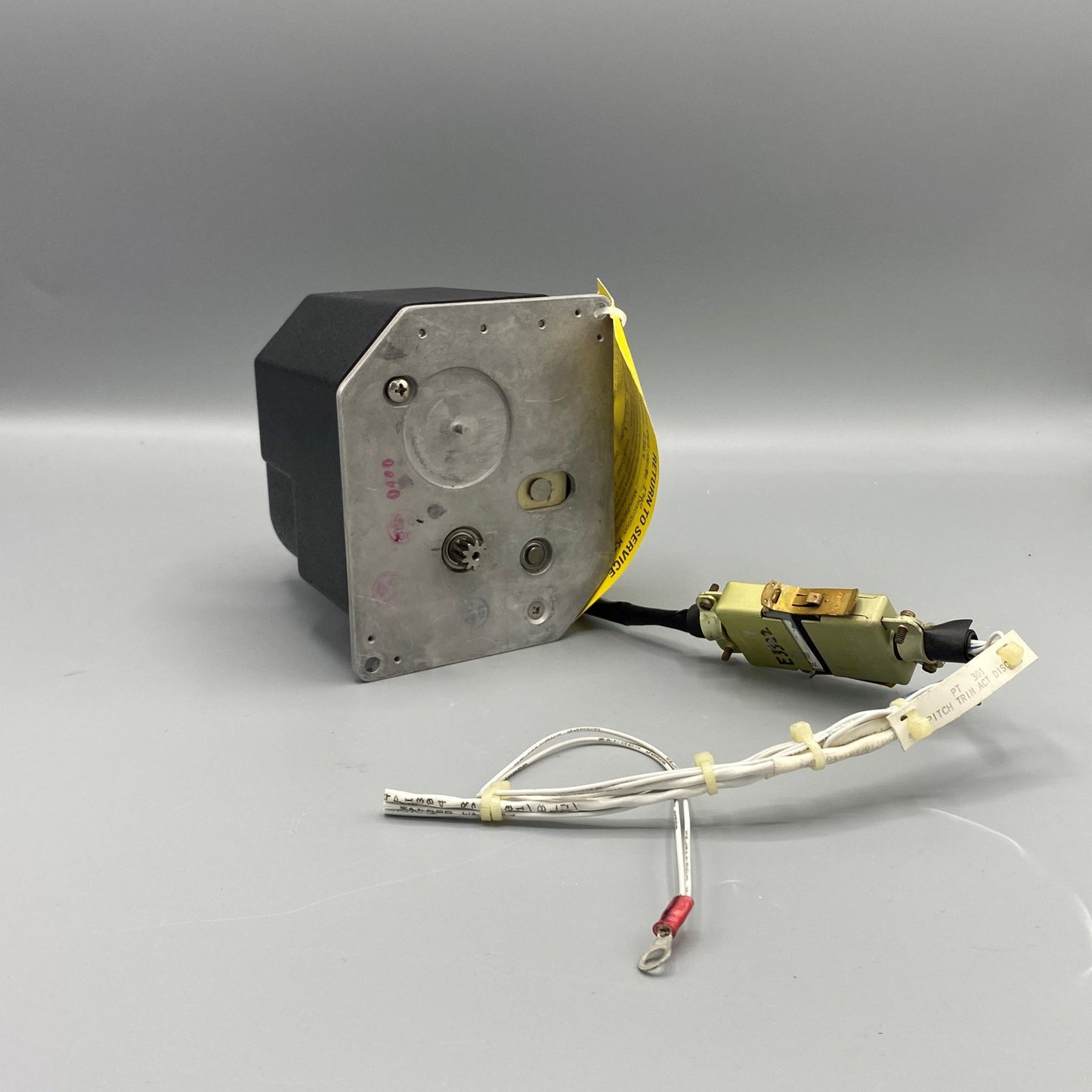 Bendix/King KS 271C Roll Servo - Part Number: 065-00179-0100