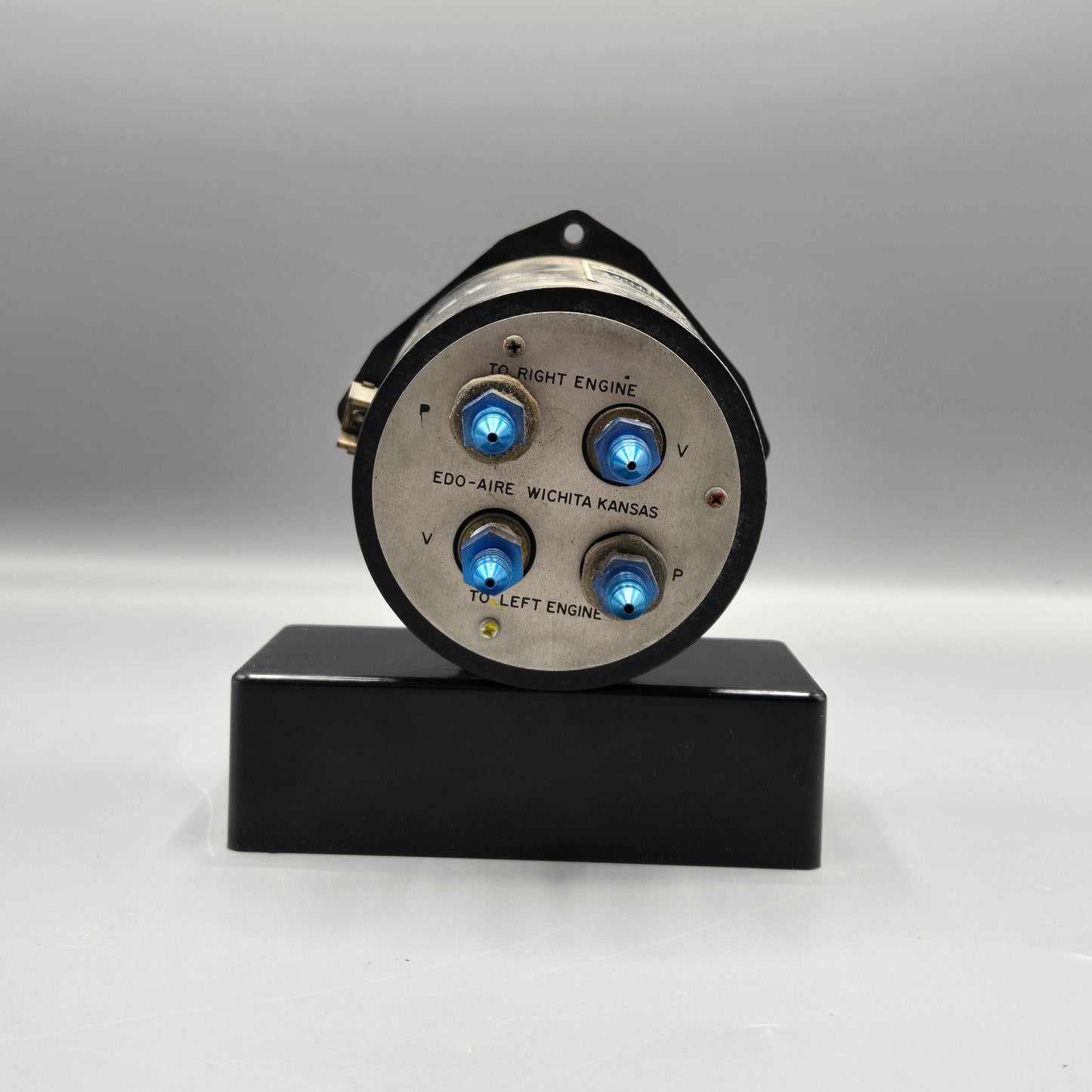 Edo-Aire Dual Fuel Flow Indicator - PN: IU028-104-37