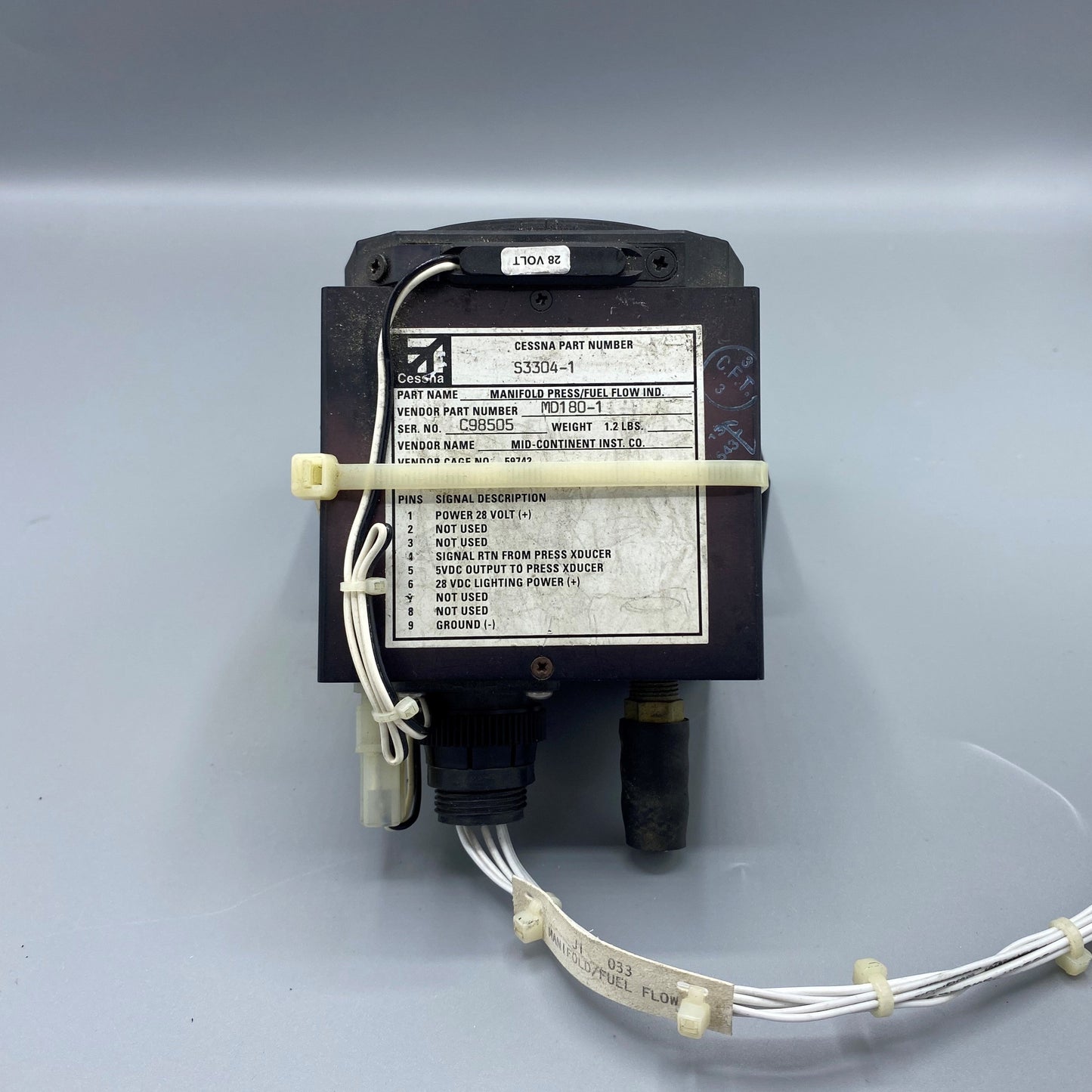 Cessna Manifold Pressure/Fuel Flow Indicator - Part Number: S3304-1, MD180-1