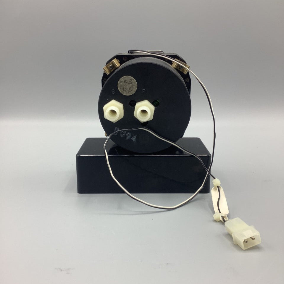 Cirrus Standby Airspeed Indicator - Part Number: 13562-002