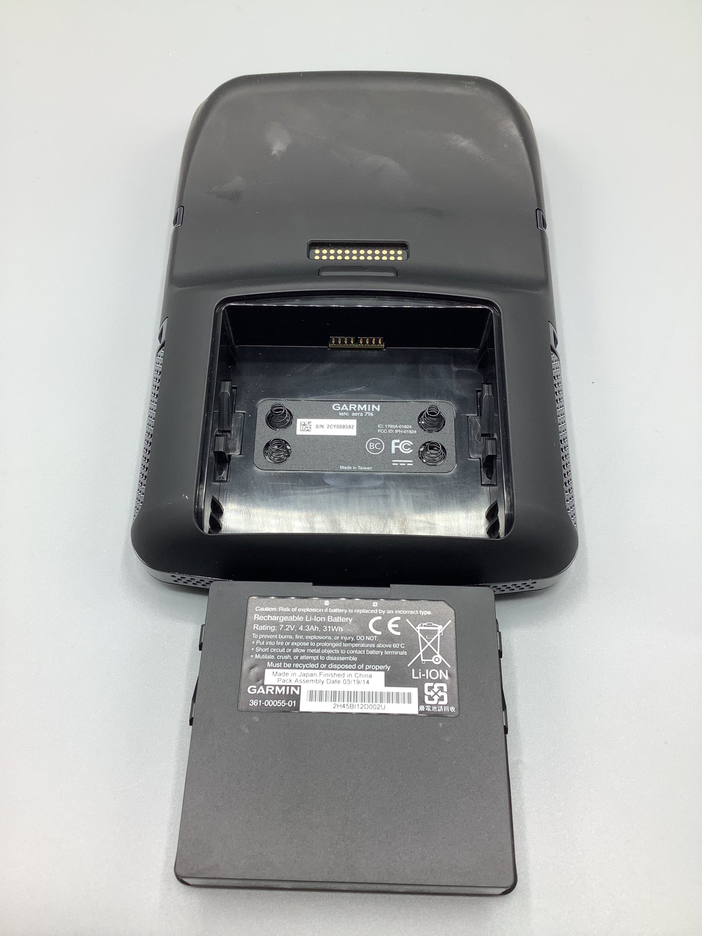 Garmin Aera 796 Portable GPS - Part Number: 010-00967-10