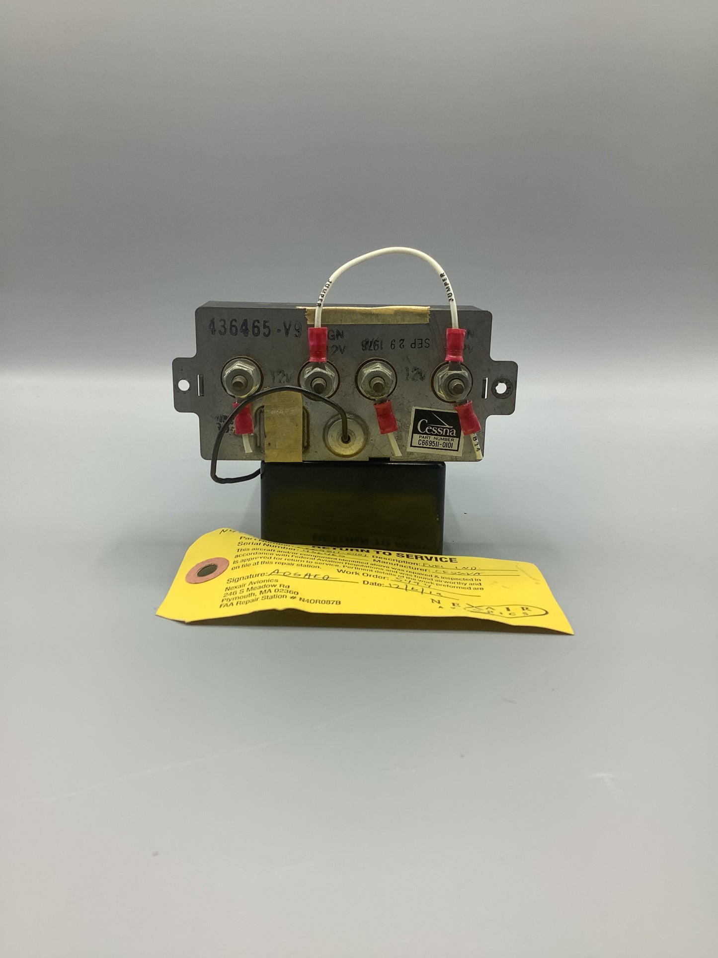 Cessna Fuel Quantity Instrument - Part Number: C669511-0101