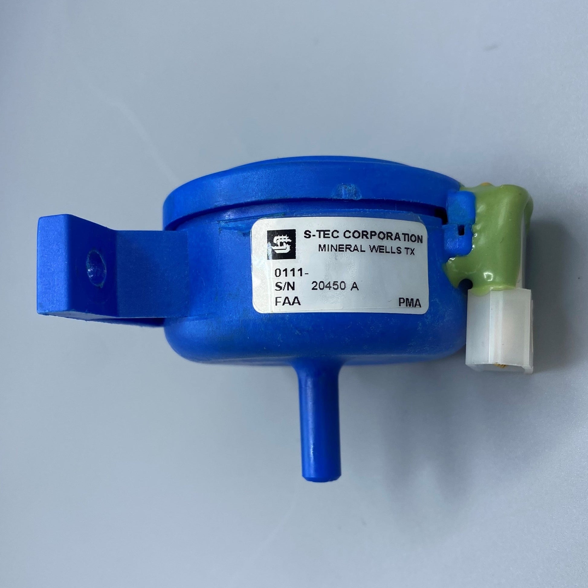 Part 0111 S-TEC Altitude Transducer (Original Blue) - Part Number: 0111 – Nexair ...