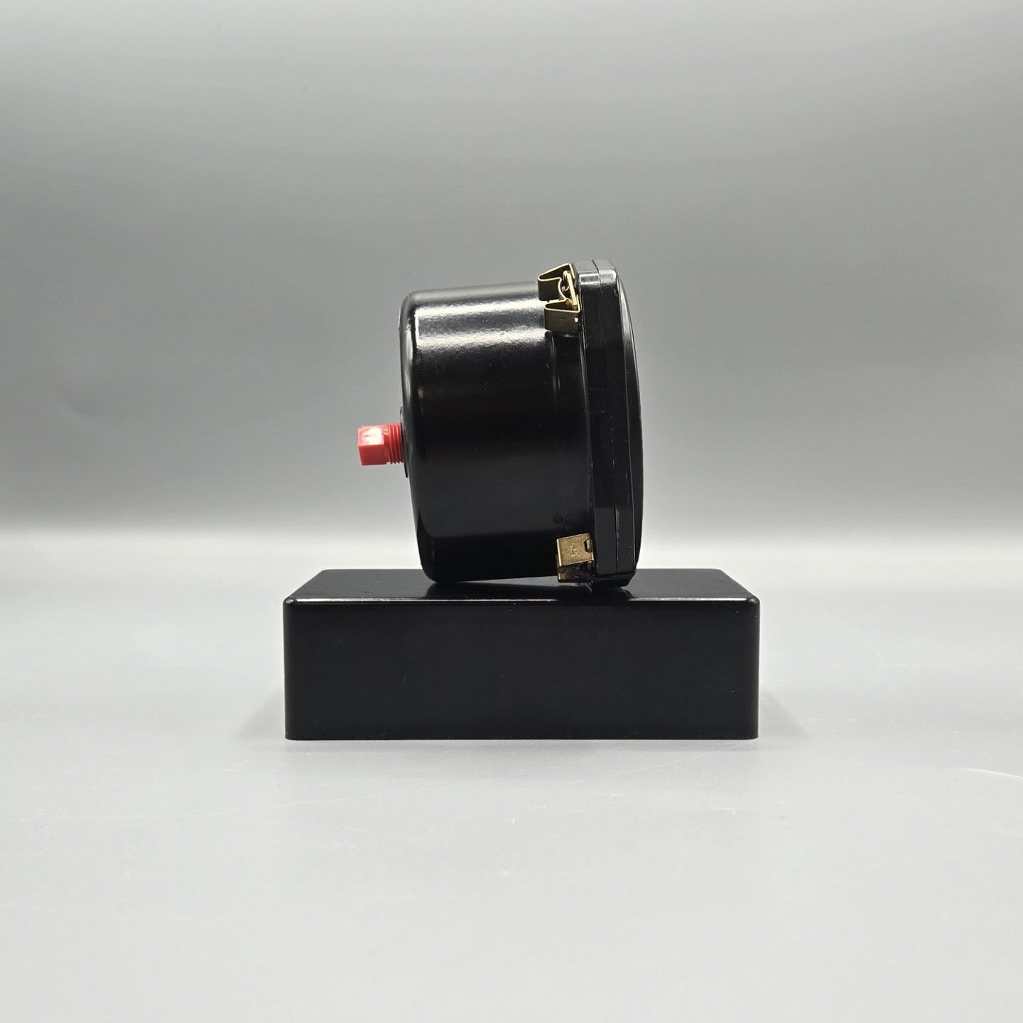 United Instruments Airspeed Indicator - PN: 8025 (Code: B. 613)