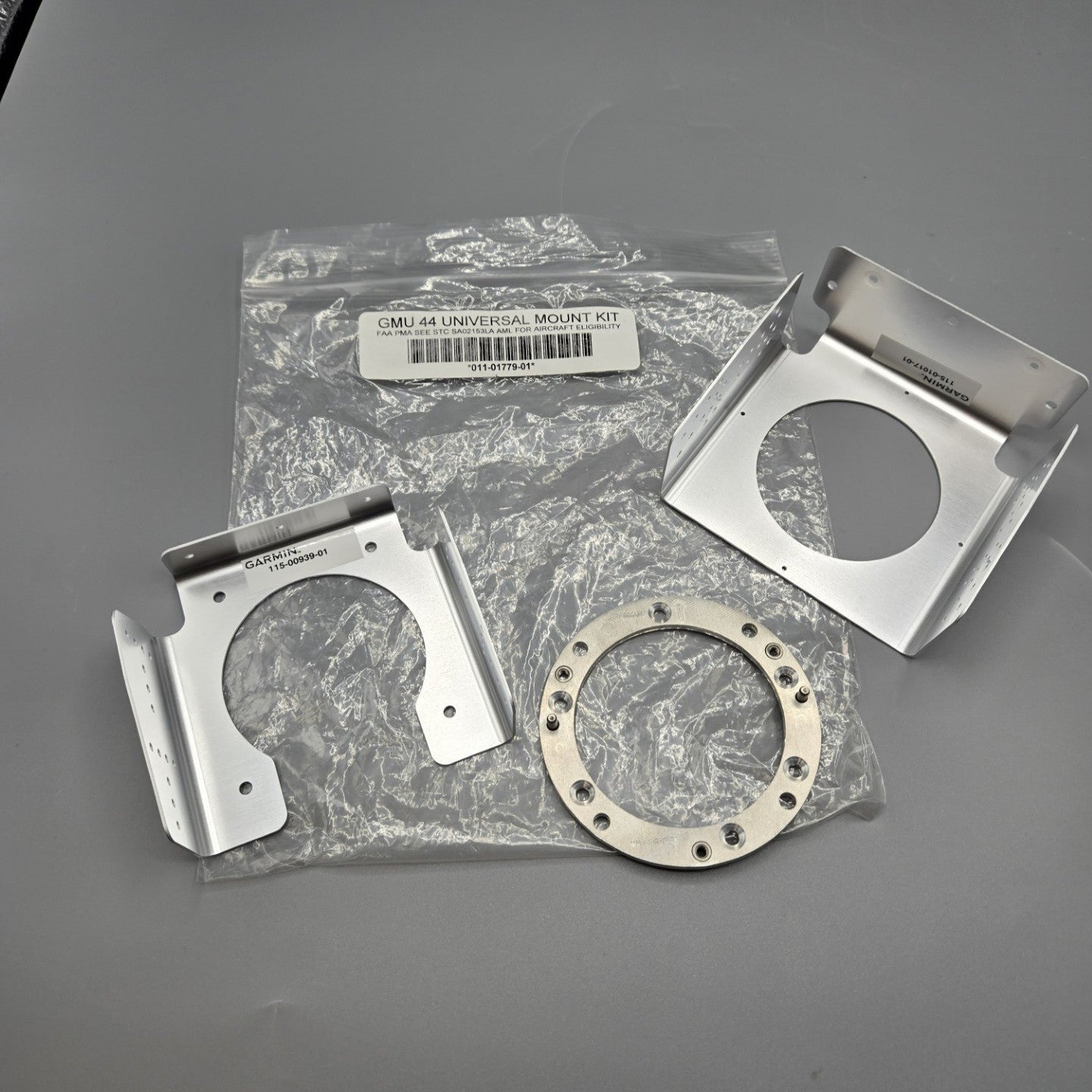 Garmin GMU 44 Universal Mount Kit - PN: 011-01779-01