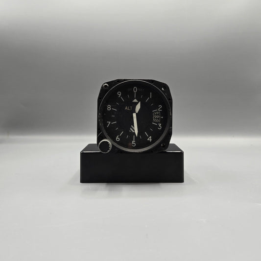 United Instruments Altimeter - PN: 5934P-1 (Code: A.56)