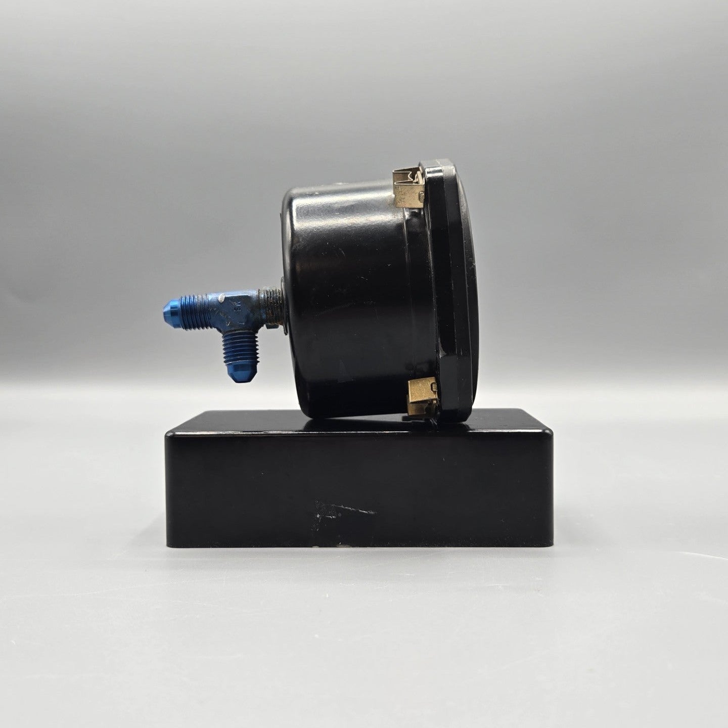 United Instruments Airspeed Indicator - PN: 8030 (Code: B. 43)