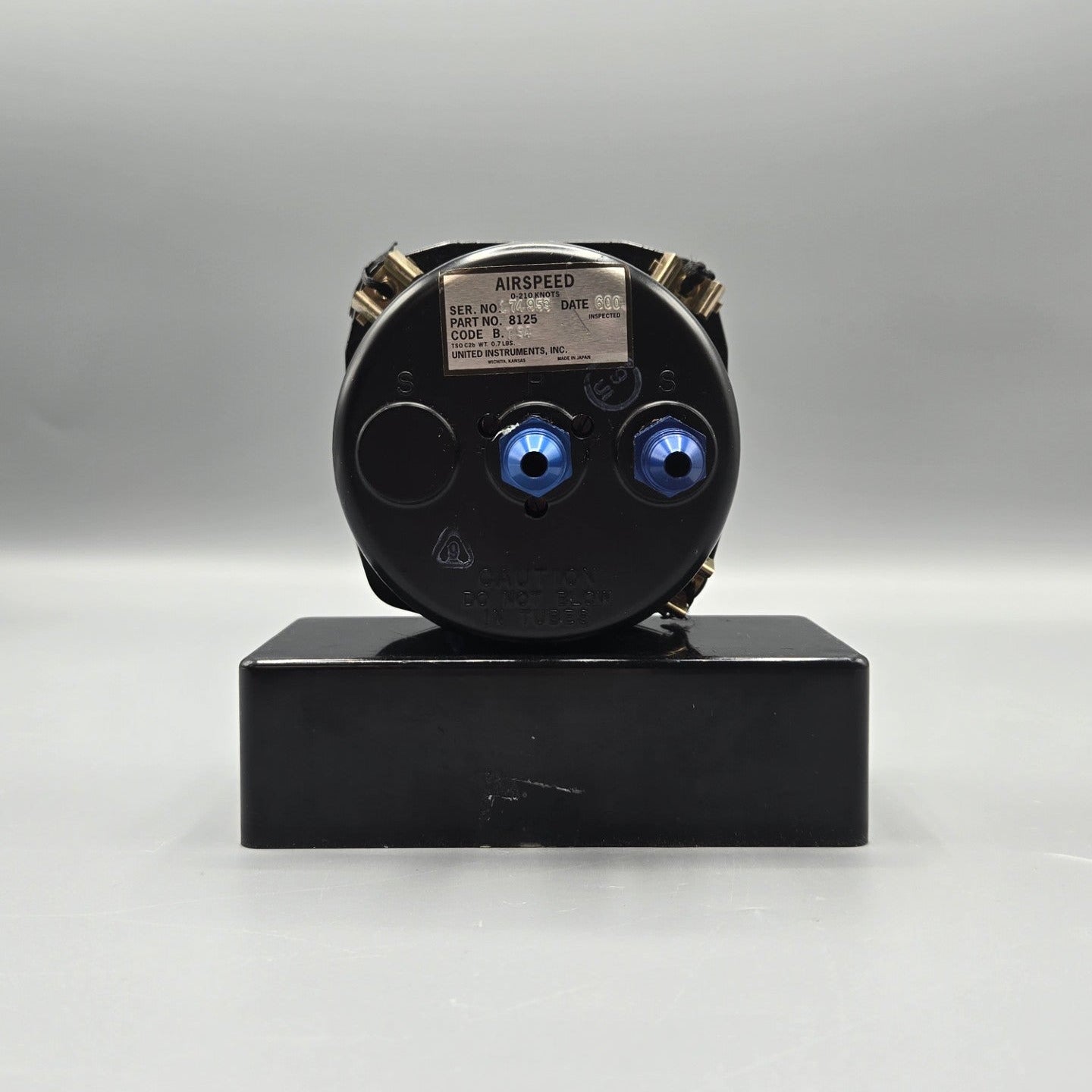 United Instruments Airspeed Indicator - PN: 8125 (Code: B. 794)