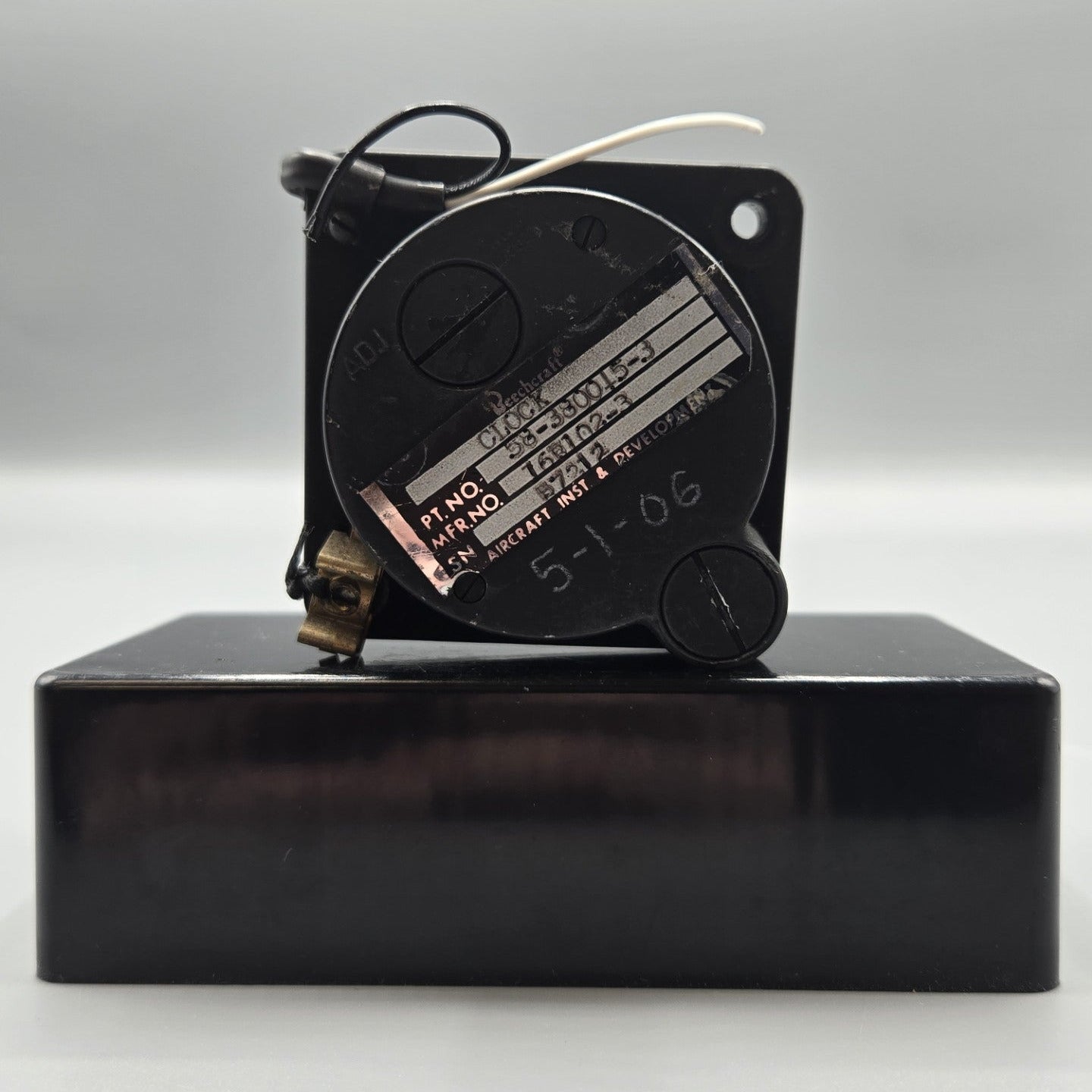 Beechcraft Clock - PN: 58-380015-3