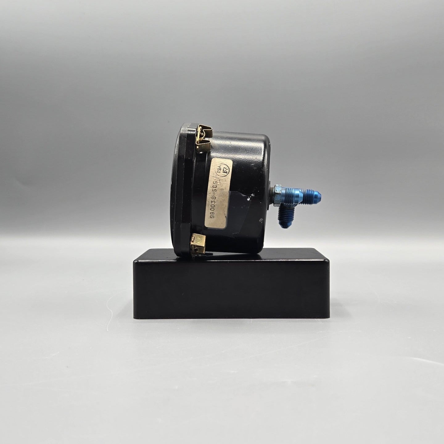 United Instruments Airspeed Indicator - PN: 8030 (Code: B. 43)