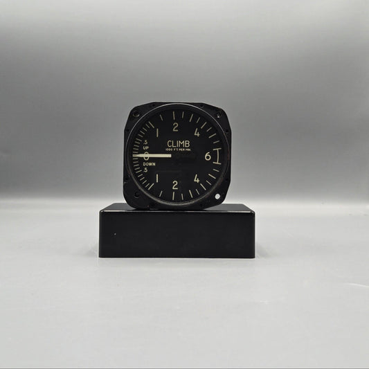 MacLeod Rate of Climb Indicator - PN: 360-27-1210