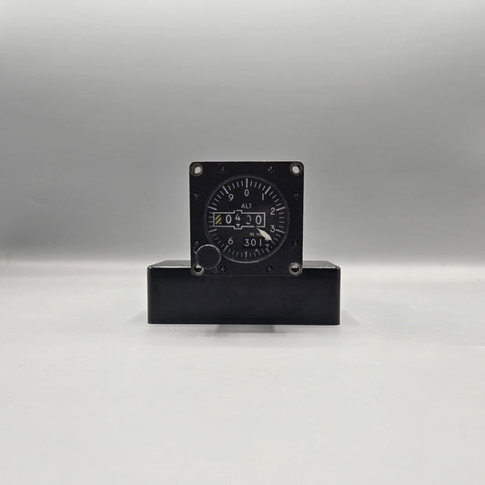 Aerosonic Pressure Altimeter Indicator - PN: 16450-1147 (PS50189-3)