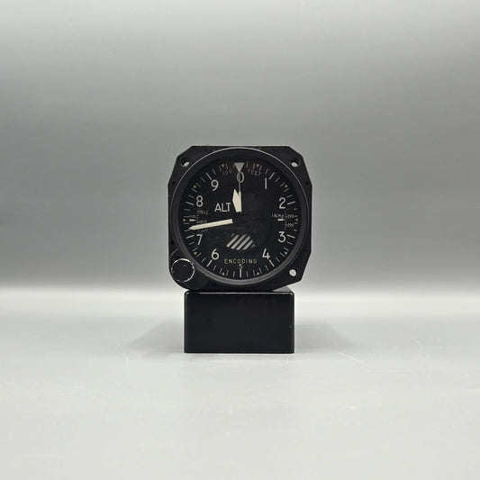 United Instruments Encoding Altimeter - PN: 5035P-P41