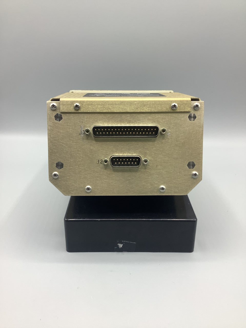 Flight Display Unit Meggitt Avionics Primary Flight Display Unit - Part Number: 84-133-1 ...